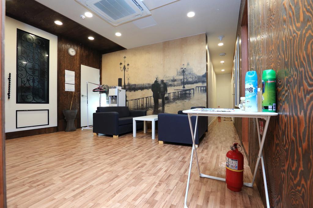 Maison Sondemul Guesthouse เมืองเชจู ภายนอก รูปภาพ