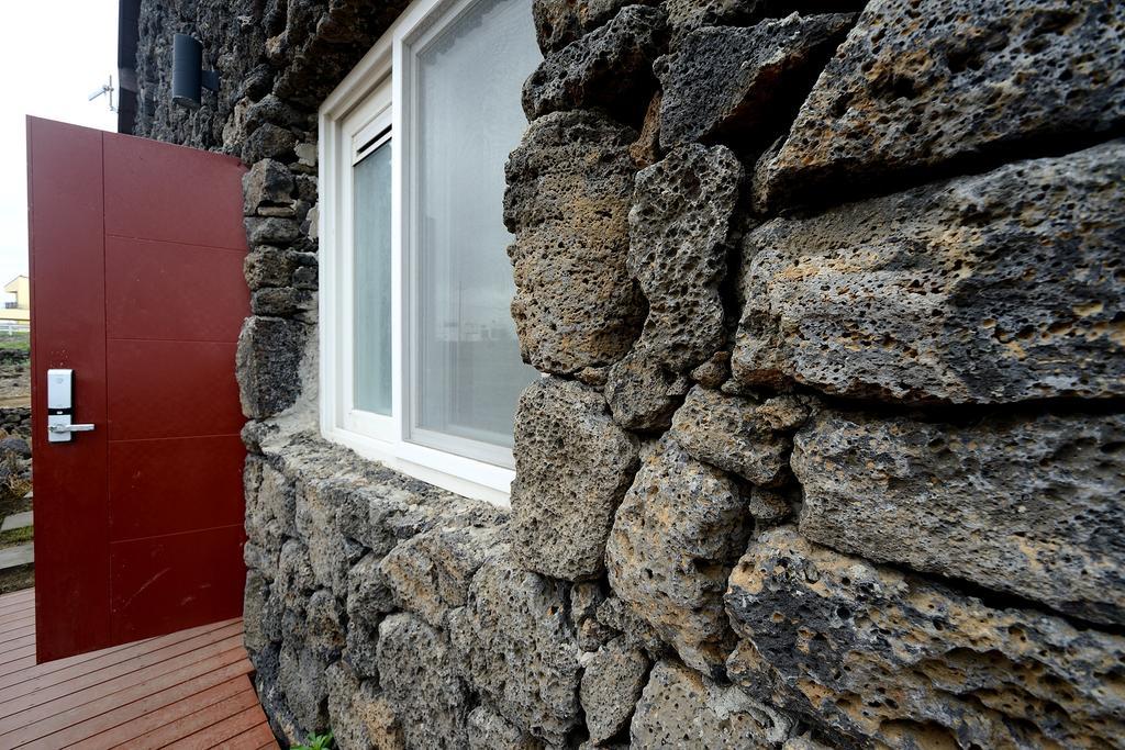 Maison Sondemul Guesthouse เมืองเชจู ภายนอก รูปภาพ